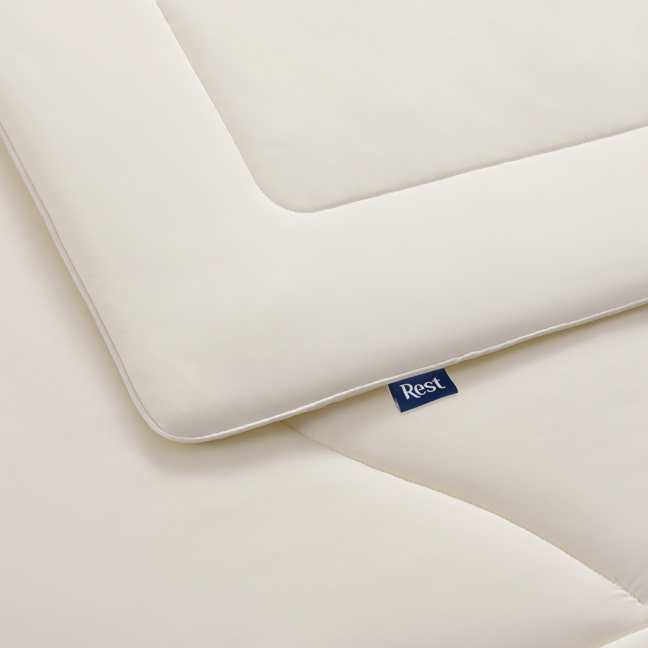 Cocoon™ Cooling Comforter